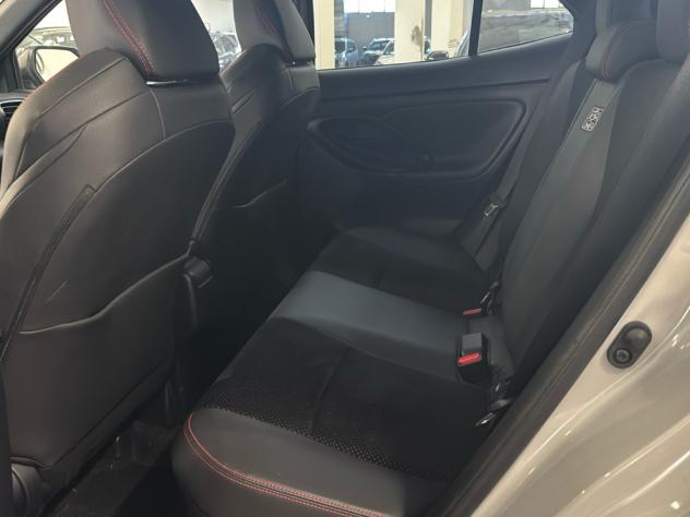 Toyota Yaris Cross 1.5H (116 CV) E-CVT GR Sport - Foto 9