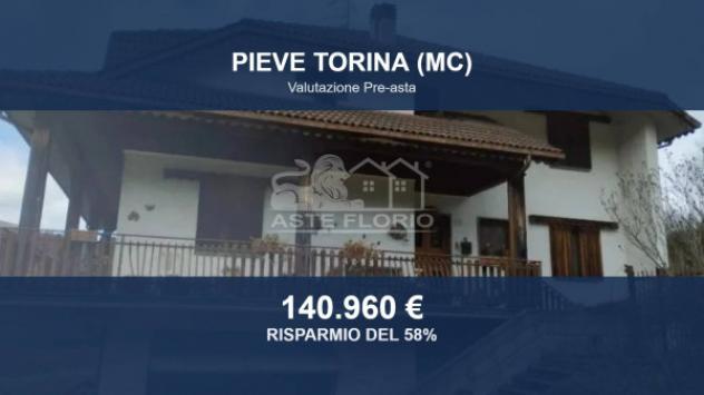 Immobile in asta di 315 m², box auto in vendita a Pieve Torina