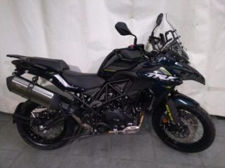 BENELLI TRK 502 X .
