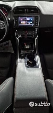 JAGUAR XE 2.0 D TURBO 180cv aut. prestige 2017 - Foto 10
