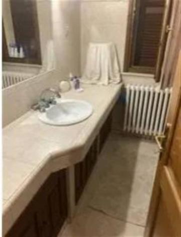 Immobile in asta di 251 m² con più di 5 locali e box auto in vendita a Fermignano - Foto 6