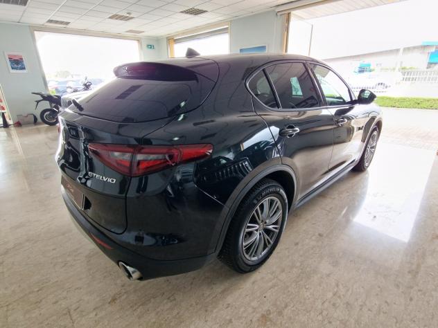 Alfa Romeo Stelvio - Foto 3