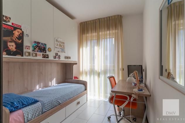 4 LOCALI CON DOPPI SERVIZI, BOX E CANTINA - Foto 18