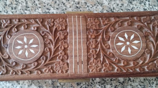 SCATOLA DI LEGNO CON INTARSI - Foto 2