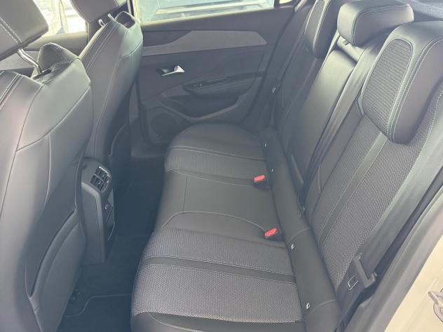 Peugeot 308 Allure Pack 130cv EAT8 S&S aut. - Foto 8