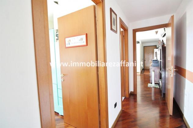 Appartamento mansardato di tre locali oltre servizi - Foto 19