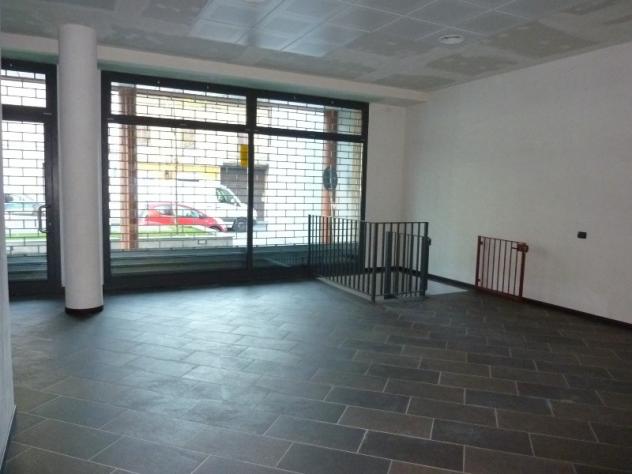 LISSONE CENTRO - Negozio open space con canna fumaria - Foto 6