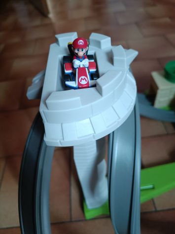 REGALO Pista super Mario Kart Milano Rogoredo metro gialla - Foto 4