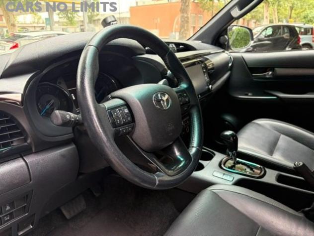 TOYOTA Hilux 2.8 D-4D A/T 4WD 4 porte Double Cab Invincible rif. 24108989 - Foto 3