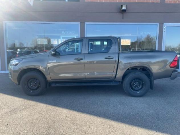 TOYOTA Hilux 2.4 D-4D 4WD 4 porte Double Cab Comfort rif. 23311870