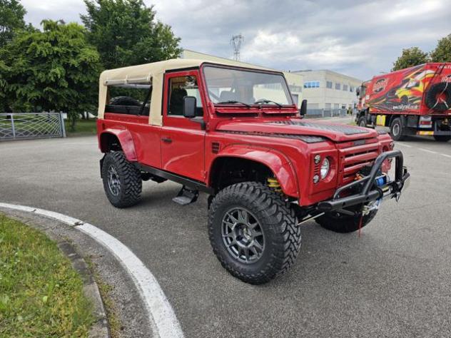 LAND ROVER Defender 110 2.5 Tdi cat S.W. County rif. 22911751