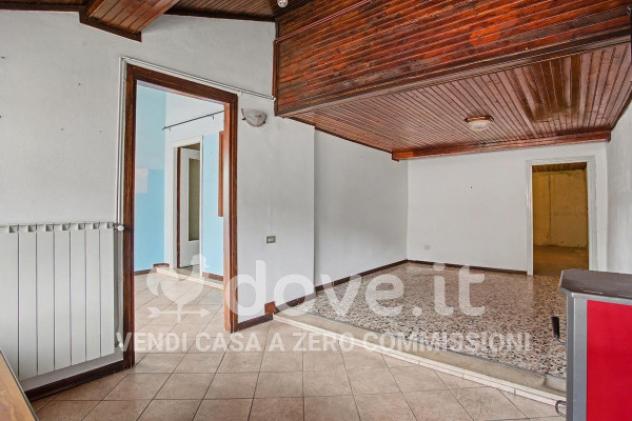 Appartamento di 161 m² con più di 5 locali in vendita a Caravate - Foto 8