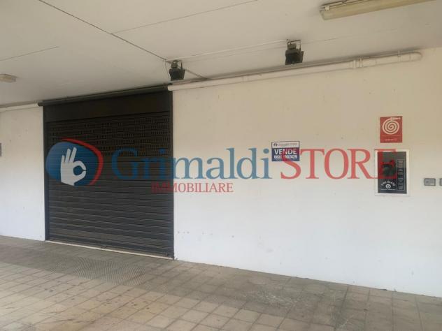 Oltre 3 vetrine in vendita a Campi Salentina - Foto 18