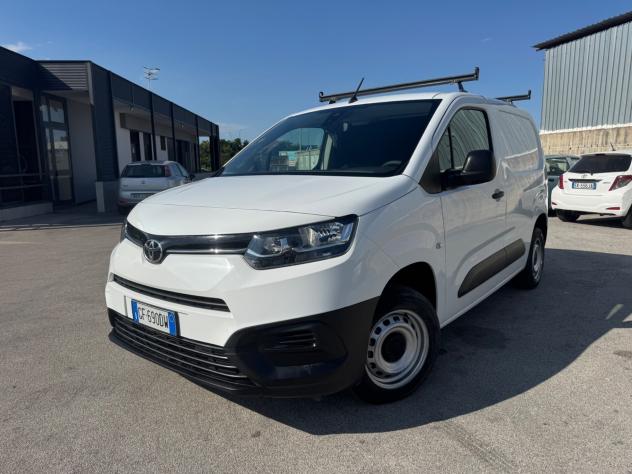 Toyota Proace City 1.5D 100 CV Active - Foto 2