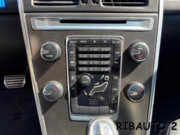 VOLVO XC60 D4 AWD Geartronic Summum rif. 24047257 - Foto 3