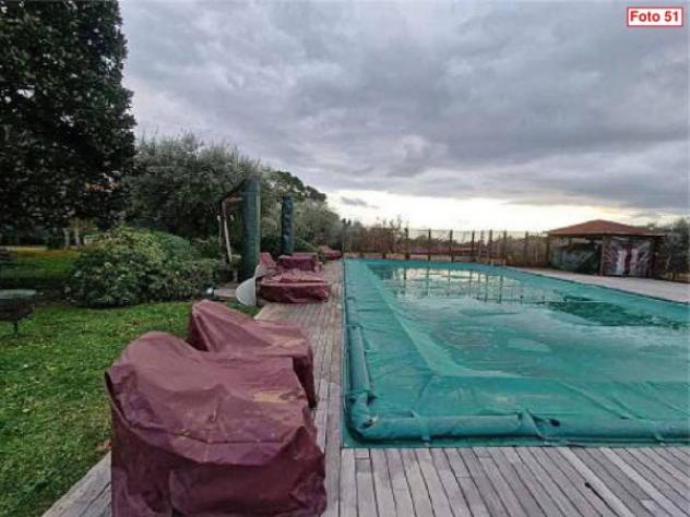Immobile in asta di 392 m² con più di 5 locali e box auto in vendita a Perugia - Foto 8