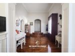 VIA C.BATTISTI RIFINITO APPARTAMENTO CON CORTILE