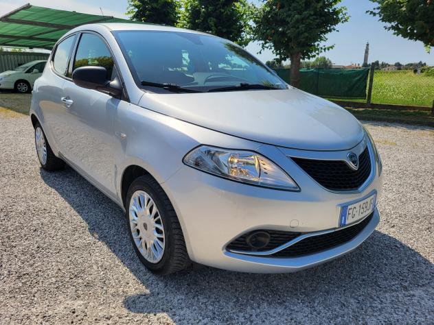 Lancia Ypsilon 1.2 69 CV 5 porte Silver - Foto 3