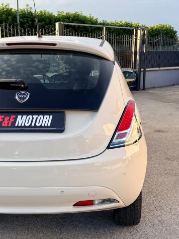 Lancia Ypsilon 1.2 Benz/Gpl 69 CV 5 porte Gold - Foto 7
