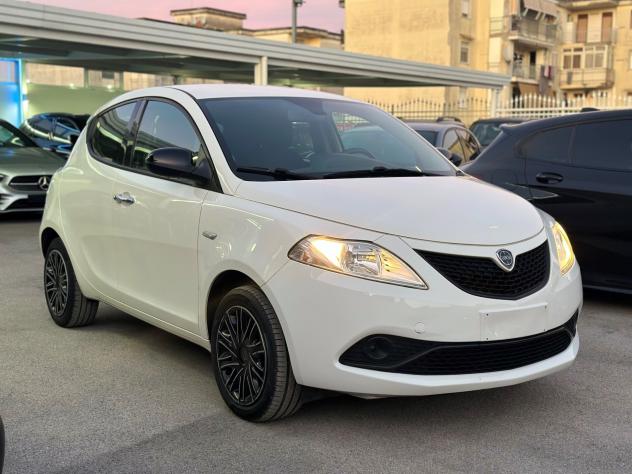Lancia Ypsilon 1.2 69 CV 5 porte Gold '19 - Foto 8