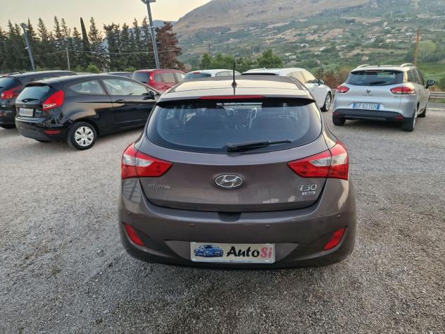 Hyundai i30 1.4 CRDi 5p. 90 CV - Foto 4