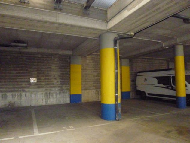 Posto auto, furgone, moto in affitto - Foto 3