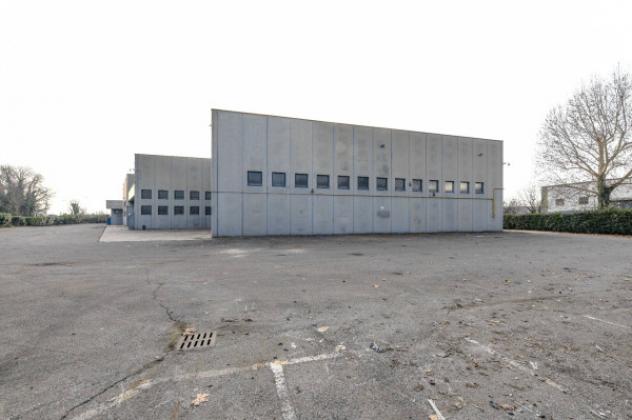 Immobile di 9500 m² con più di 5 locali in vendita a Brescia - Foto 20