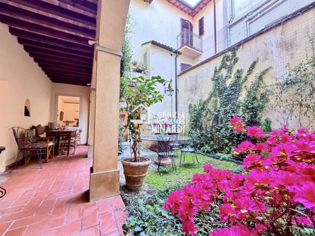 FAENZA CENTRO STORICO – TERRA-CIELO INDIPENDENTE CON CORTE PRIVATA, GARAGE E TAVERNA - Foto 8
