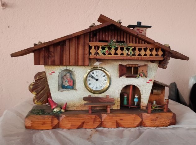 Vecchie casette in legno con orologio - Foto 3