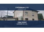 Immobile in asta di 214 m² con più di 5 locali e box auto in vendita a Capannori