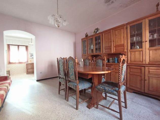 OSSI CASA INDIPENDENTE CON VISTA PANORAMICA