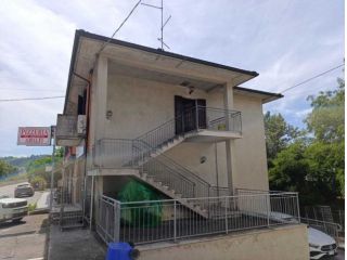 Bilocale in affitto a Medesano