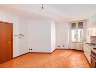 Appartamento di 81 m² con 3 locali in affitto a Milano
