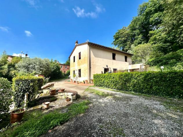 Rustico in vendita a Gragnano - Capannori 170 mq Rif: 1403955