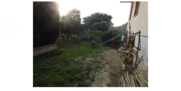 Immobile in asta di 154 m² in vendita a Notaresco - Foto 2