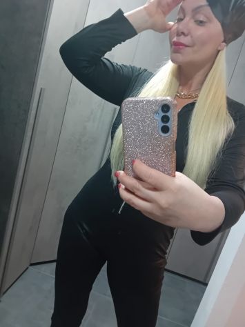 Naomi curtis Tel:3501517425