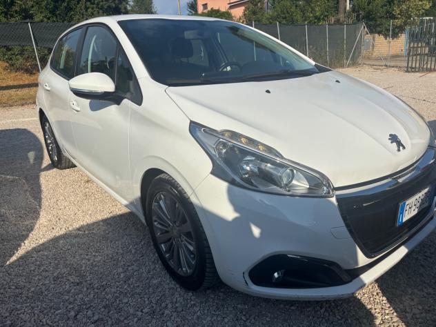 Peugeot 208 BlueHDi 75 5 porte Allure - Foto 2