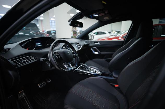 Peugeot 308 1.2 puretech t Gt Line s&s 130cv eat8 my18 - Foto 6