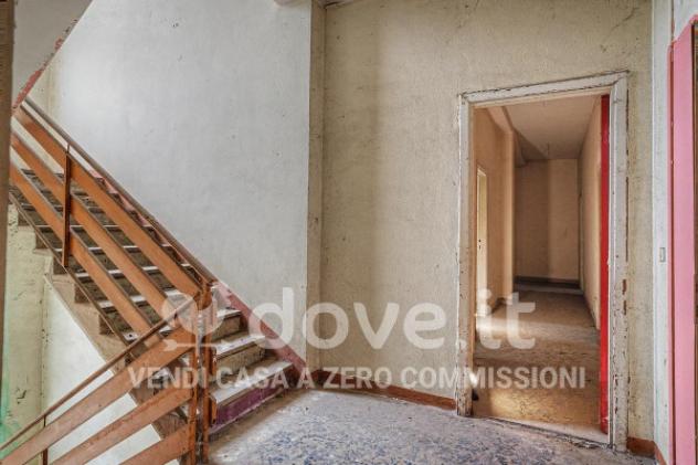 Palazzo / Stabile di 800 m² con più di 5 locali in vendita a Cadorago - Foto 19