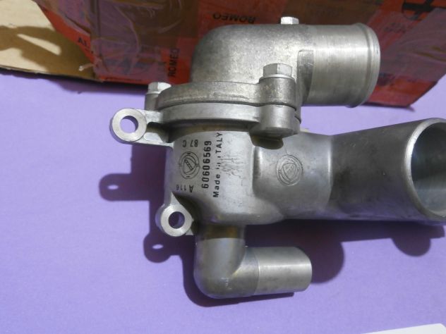 TERMOSTATO PER ALFA 166 2.000 TURBO V6 O.R. 60606569 THERMOSTAT HOUSING - Foto 2