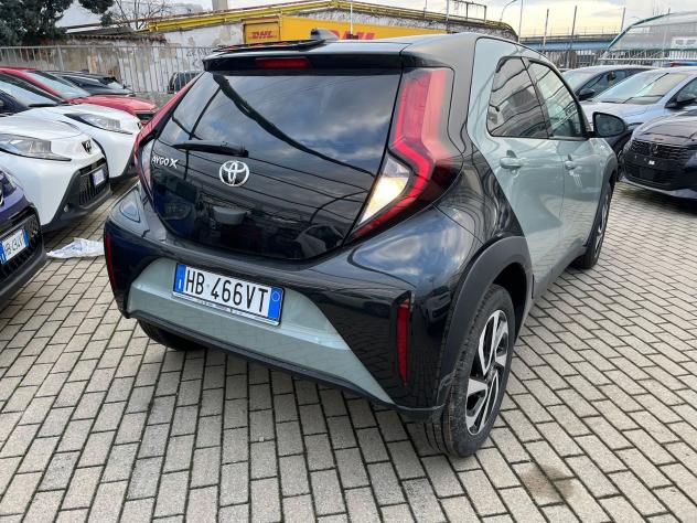 Toyota Aygo X 1.0B (72 CV) Trend S-CVT - Foto 6