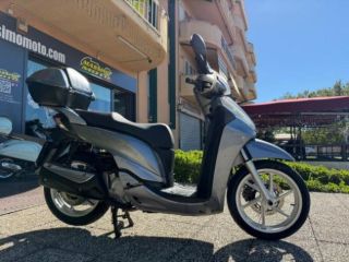 HONDA SH 300 i TUTTO INCLUSO ANCHE PASSAGGIO! MINI RATE rif. 24230681
