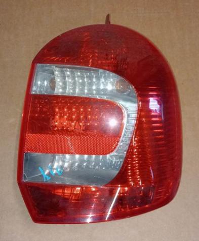 FANALE POST.D. 08 RENAULT MODUS / G.MODUS (J77) Parti elettriche Fanaleria Fanali Fanale post. sx. RENAULT - MODUS / G.MODUS - 01-02-2008 - 01-06