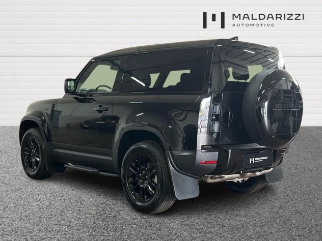 Land Rover Defender VII 2025 90 90 3.0d mhev S awd 200cv auto - Foto 4