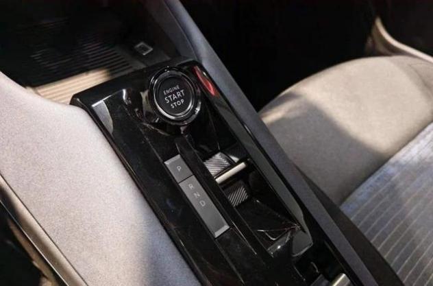 ALFA ROMEO Junior 1.2 Hybrid 145 CV eDCT6 Sprint rif. 24195121 - Foto 6