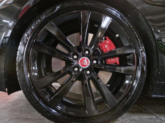 JAGUAR XE 2000 D 204 CV AUT. R-DYNAMIC BLACK EDIT.KM. 13.900 rif. 23262448 - Foto 6