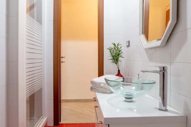 Room in Via della Magliana, Roma for 25 m² with 3 bedrooms - Foto 4