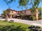 Rustico casale in Vendita in zona GROSSETO con giardino
