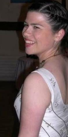 Donna di Chioggia, 29 anni. Fisico Normale Tel: