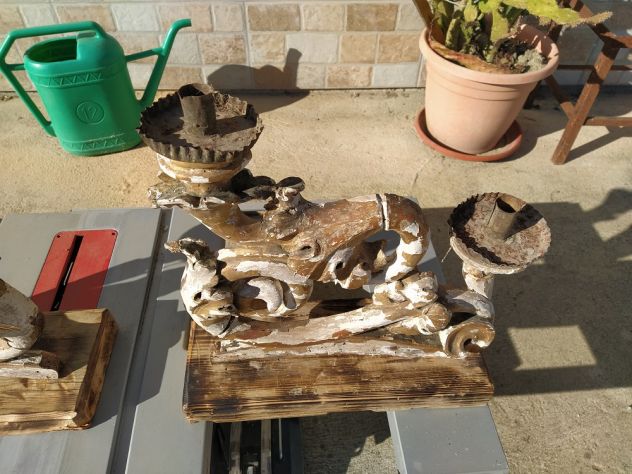 ANTICHI CANDELIERI IN LEGNO - Foto 3